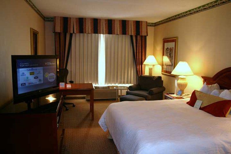 Hilton Garden Inn Secaucus/Meadowlands Extérieur photo
